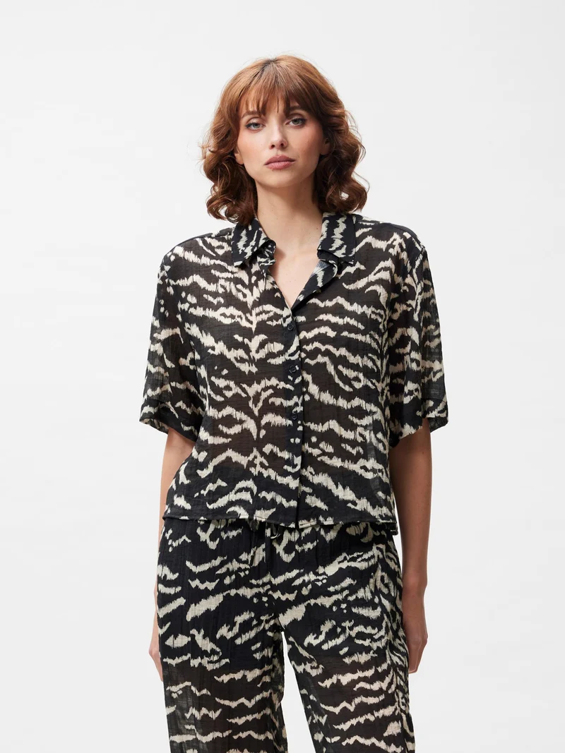 Kurze Bluse
