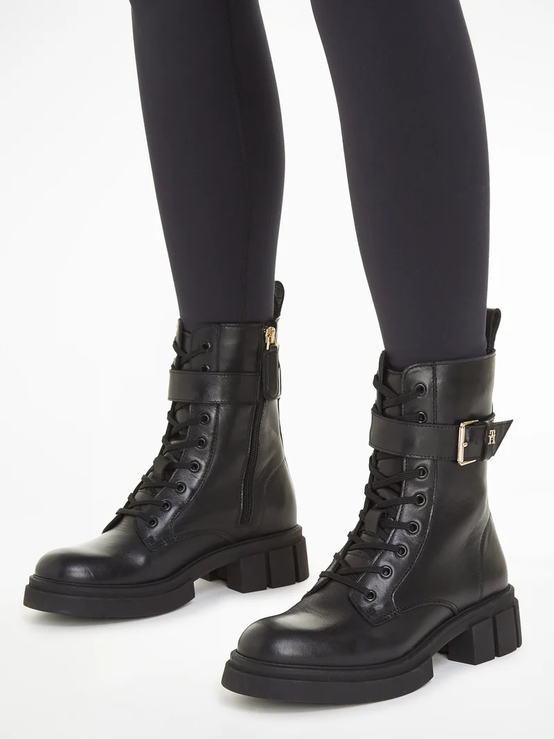 Schnürstiefelette