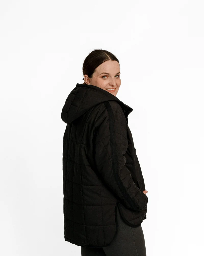 Windbreaker Jacke (mit Kapuze)