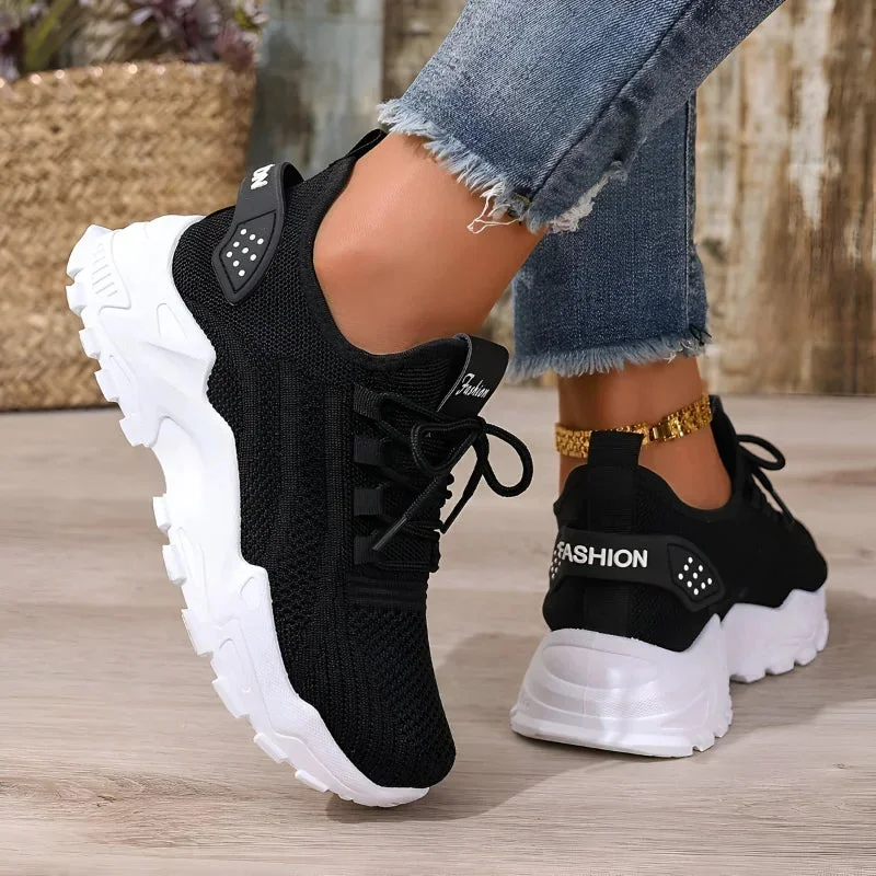 Damen Sneaker mit Strickdesign und verstärkter Sohle