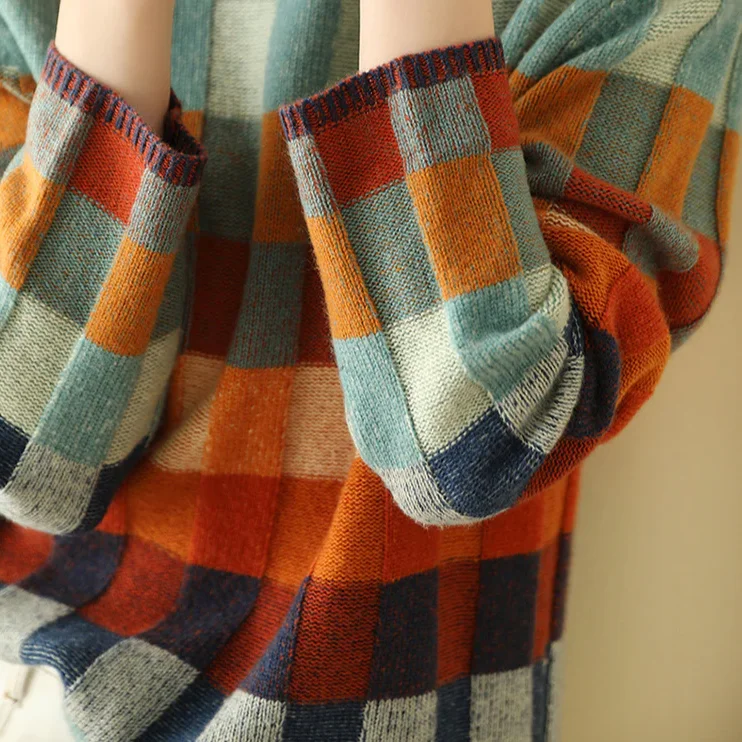 Damen Pullover mit farbigem Karomuster und Rollkragen
