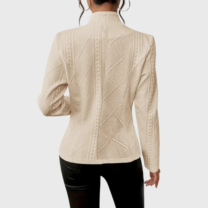 Damenblazer mit strukturiertem Muster und Knopfleiste