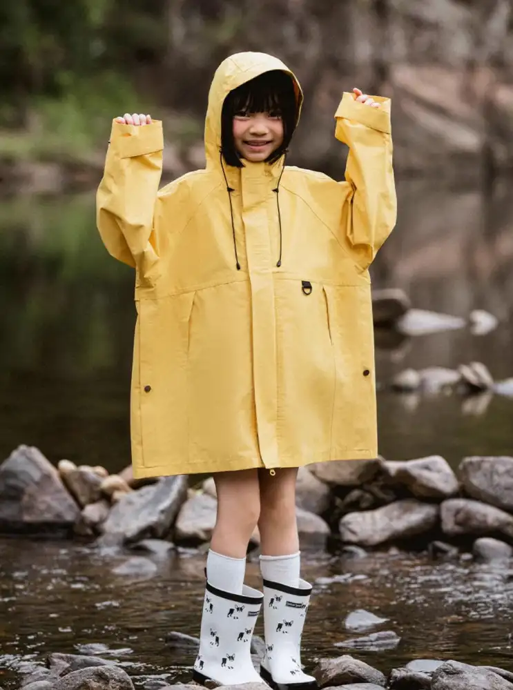 Weite Regenjacke Damen kurz