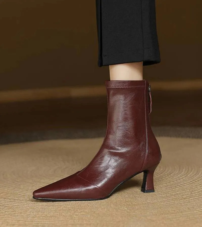 Amelia – Elegante Stiefeletten mit Absatz