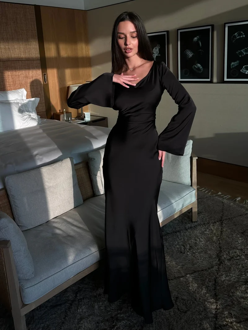Katja | Damen Elegantes Satin Maxikleid mit langen Ärmeln