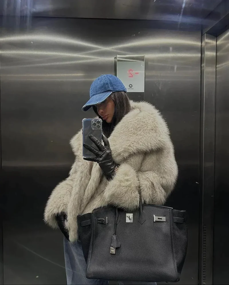 Lara | Faux Fur Coat