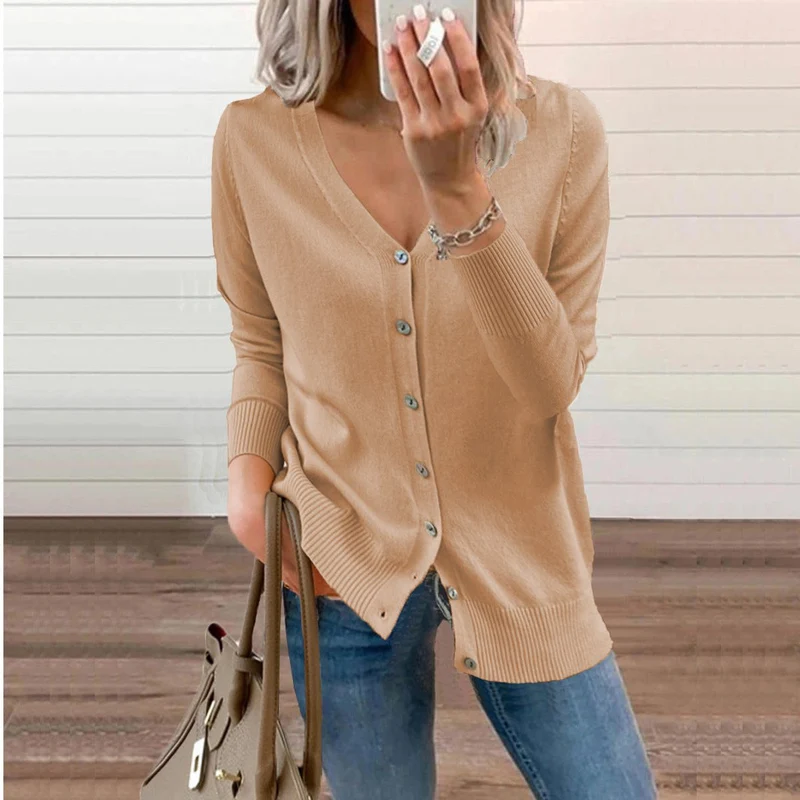 Klara | Damen klassische Strickjacke für den Alltag
