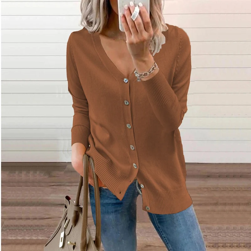 Klara | Damen klassische Strickjacke für den Alltag