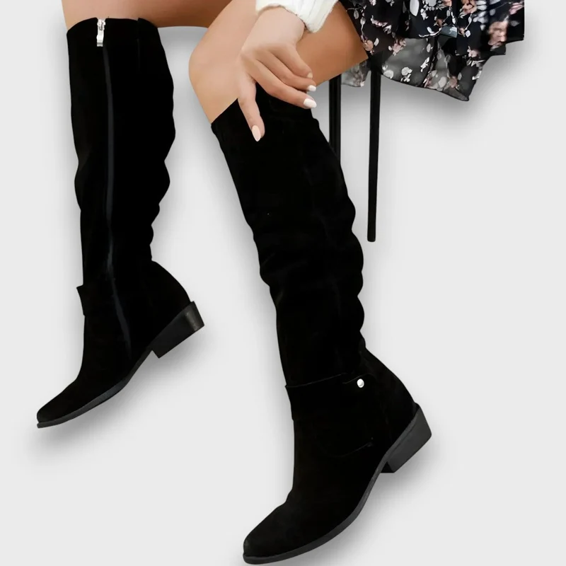 Leontine – Kniehohe Stiefel mit samtigem Charme