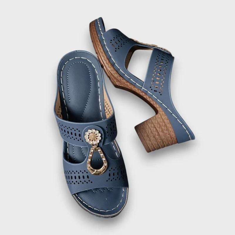 Elvanna – Elegante Sommerschuhe mit Schmuckdetail