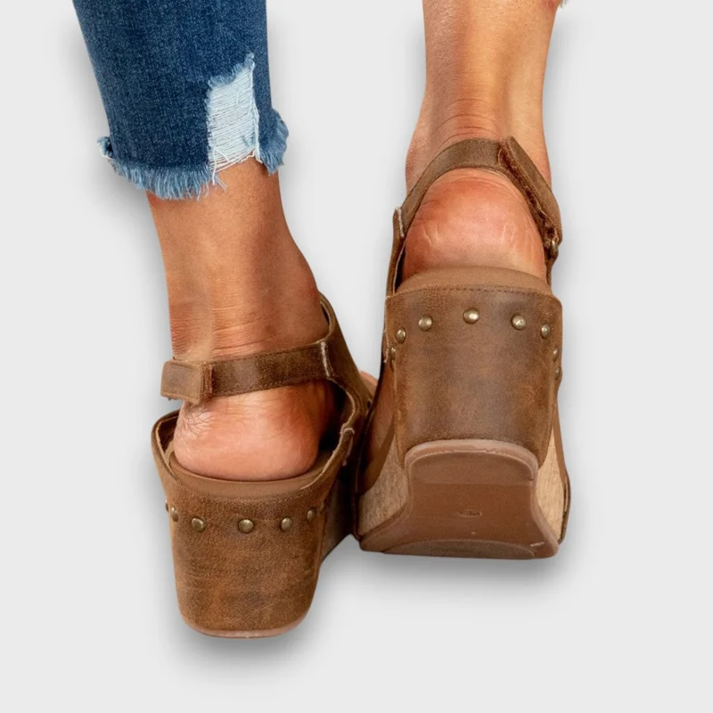 Liane – Keilsandalen mit Softleder-Effekt
