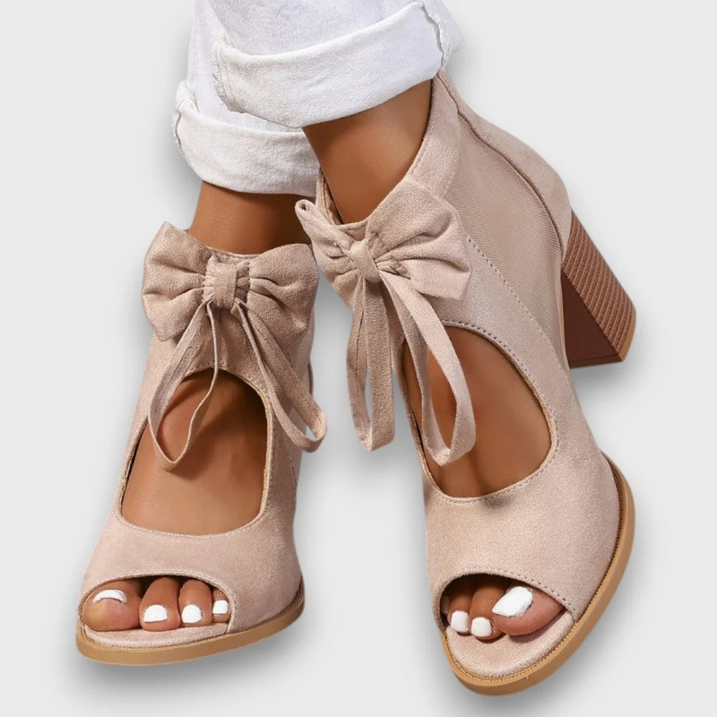Alviera – Elegante Sandaletten mit Schleife und Blockabsatz
