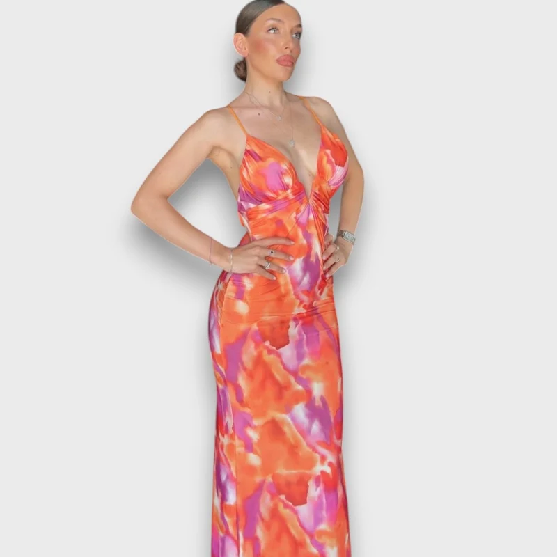 Ravena – Figurbetontes Sommerkleid mit Spaghettiträgern