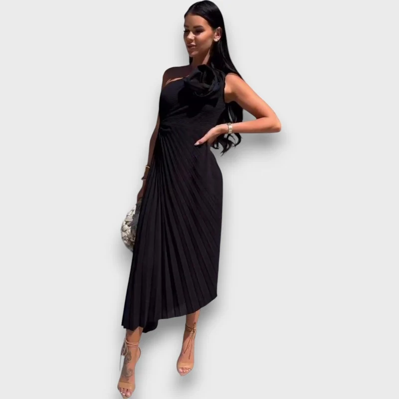 Lunelle – Asymmetrisches Kleid mit Rosendetail
