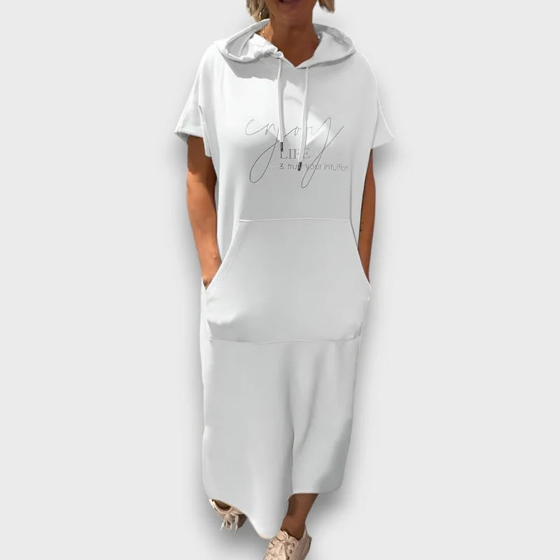 Yareni – Hoodie-Kleid mit urbanem Flair