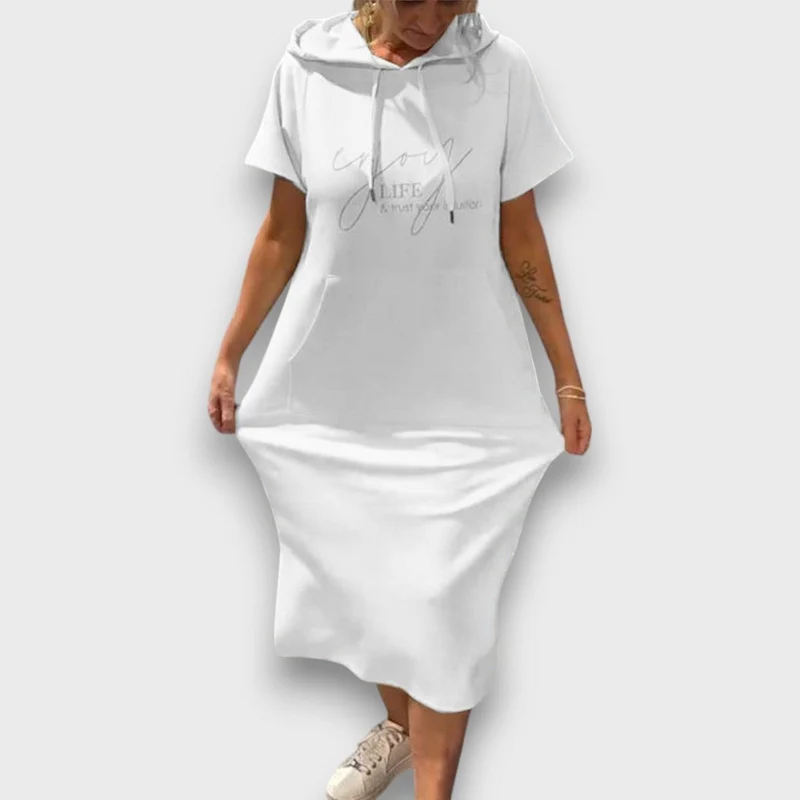 Yareni – Hoodie-Kleid mit urbanem Flair