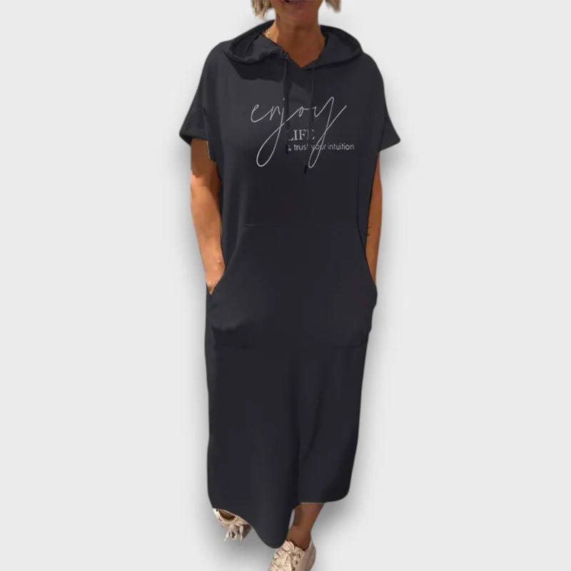 Yareni – Hoodie-Kleid mit urbanem Flair