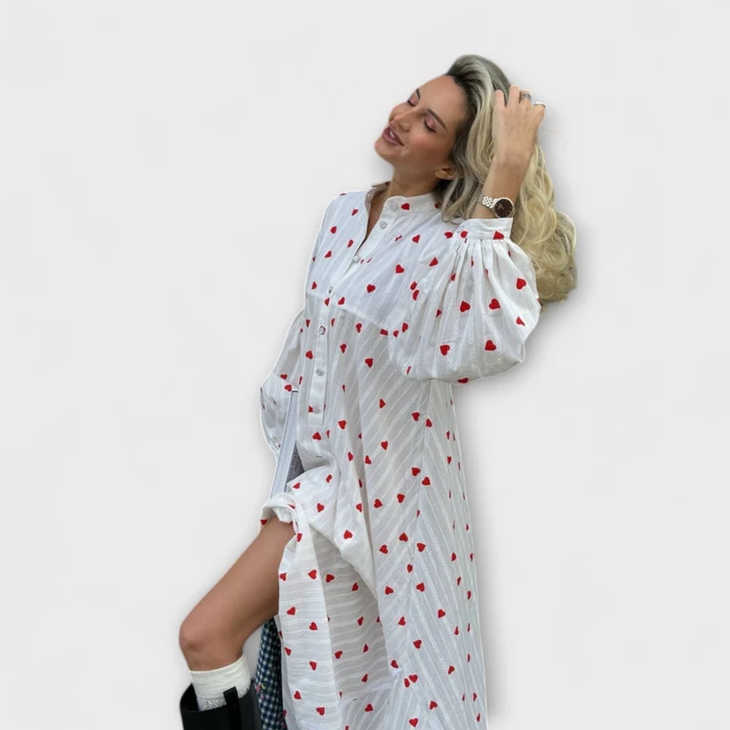 Elna – Romantisches Jacquardkleid mit Herzmuster