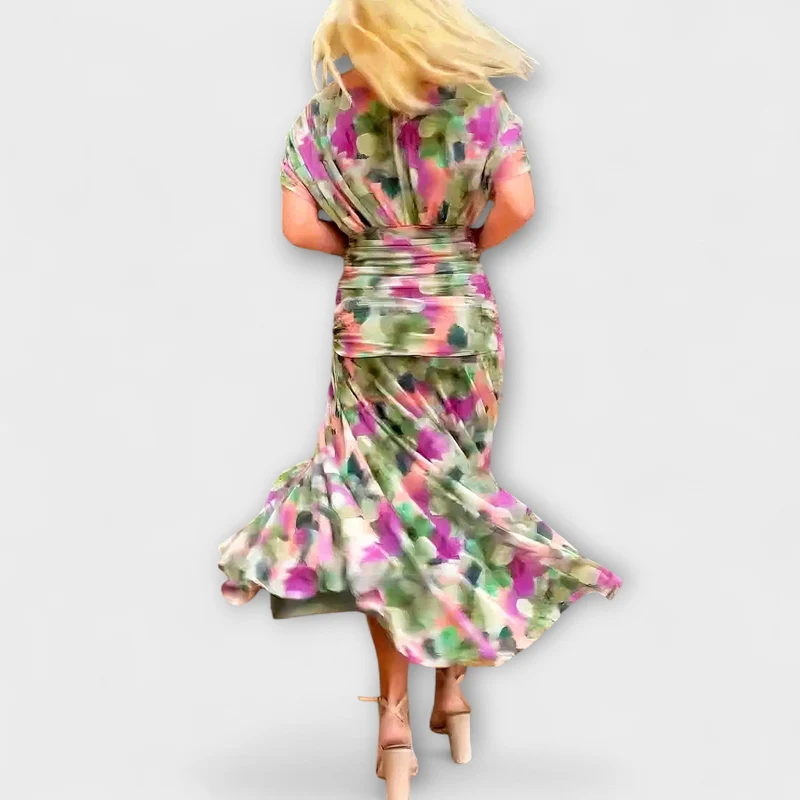 Aulina – Maxikleid mit floraler Eleganz und V-Ausschnitt