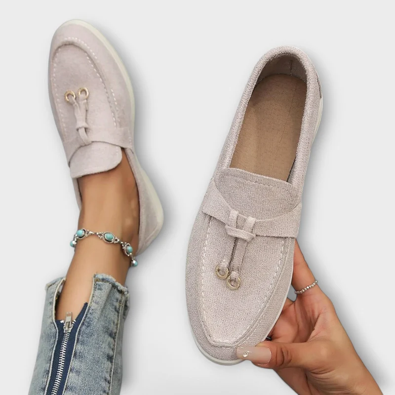 Sarima – Elegante Slipper mit Schnürdetail