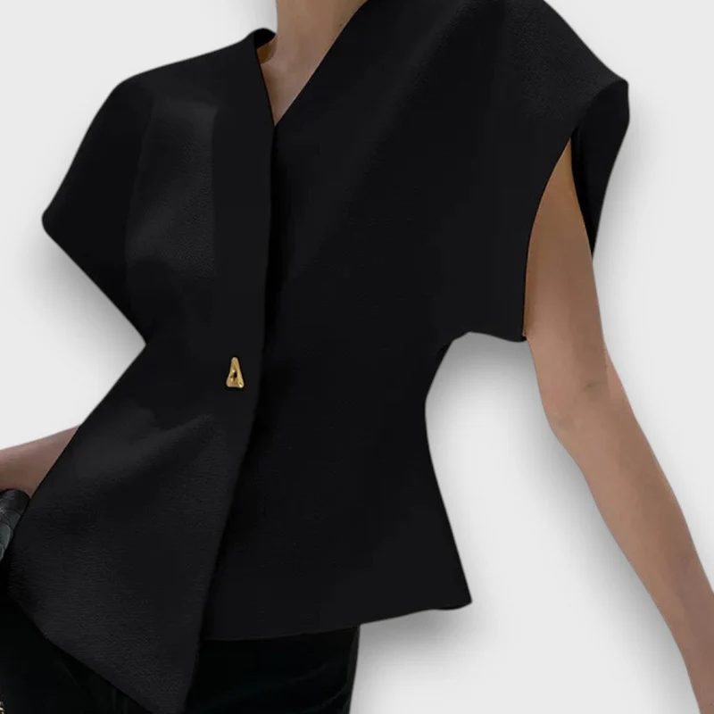 Selene – Minimalistisches Drapier-Top mit Goldakzent