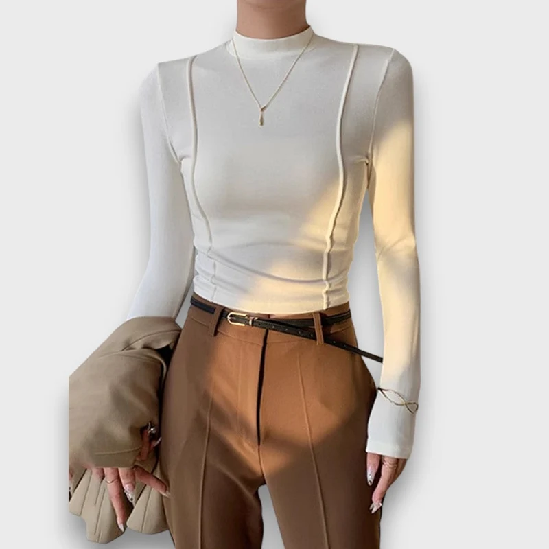 Audrine – Schmal geschnittener Longsleeve mit eleganter Linie