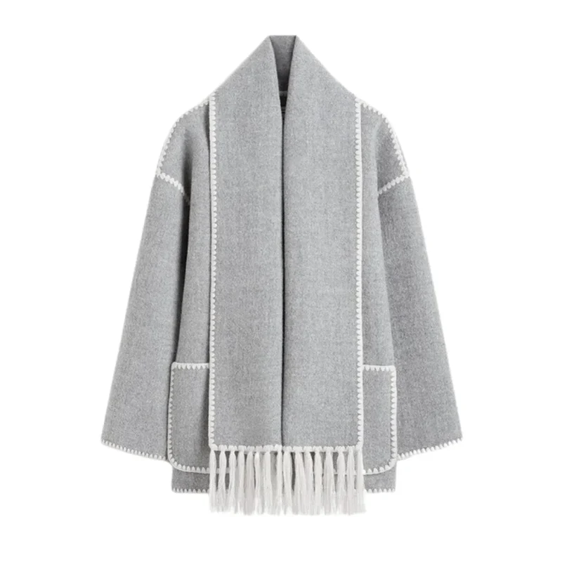 Kurze Damen Jacke mit Schal Fransen und Kontrastnähten