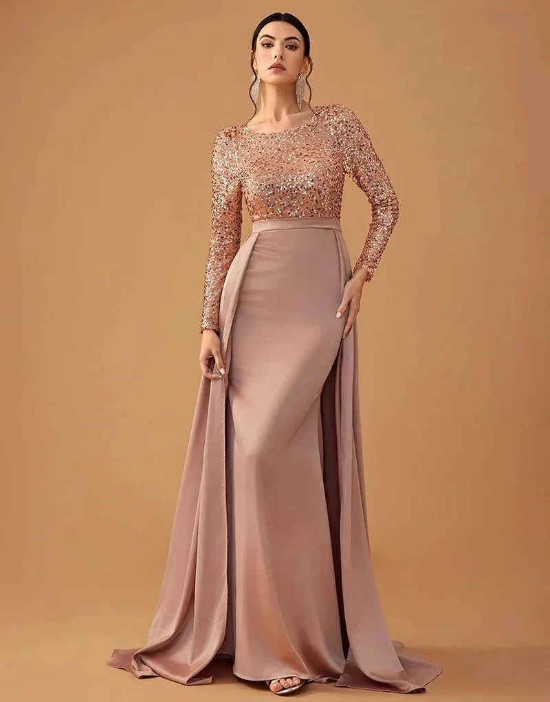 Damen Abendkleid mit Paillettenoberteil und fließendem Rock