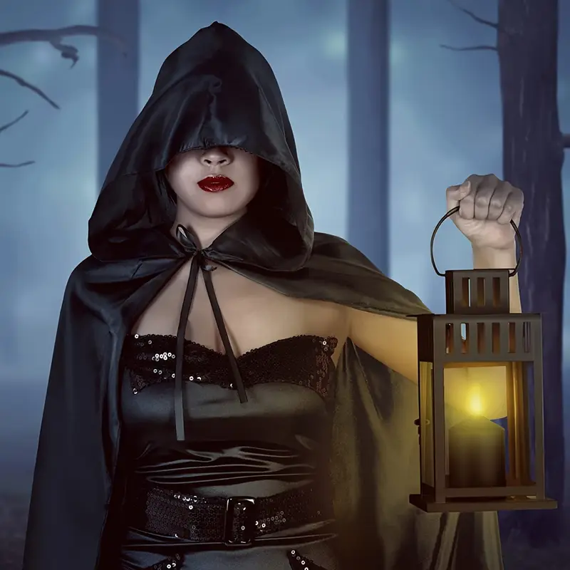 NightShade Halloween Cape – Schwarzes Polyester Kostüm mit Kapuze