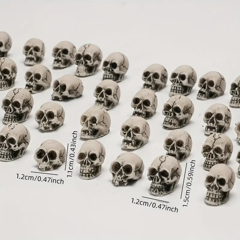 Mini-Skulpturen-Set – 30/50/100 Figuren für Halloween und Gartendekoration