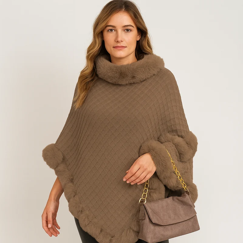 Maribeth | Cardigan mit Kunstpelzbesatz und asymmetrischem Saum