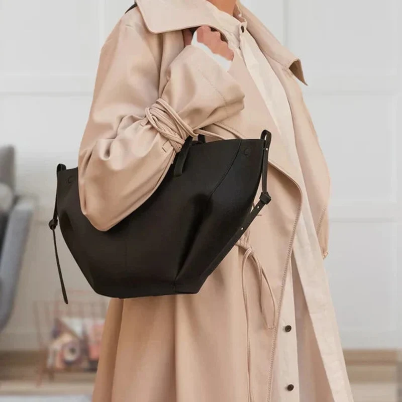 Lena | Großzügige Damen Laptoptasche Kunstleder Vintage-Stil