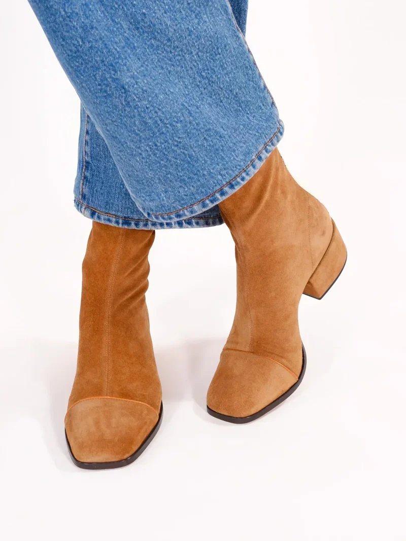 Katharina | Elegante Wildleder Stiefel für Damen im Herbst