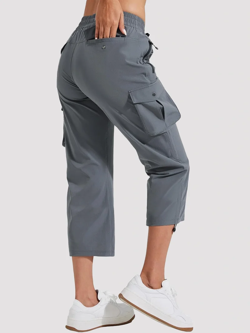 Women's Lightweight Quick-Dry Cargo Capri Pants