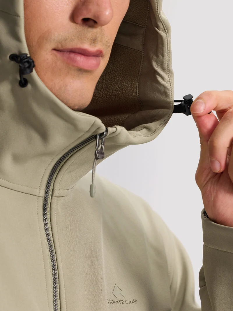 Men's Fleece-Lined Softshell Hooded Jacket