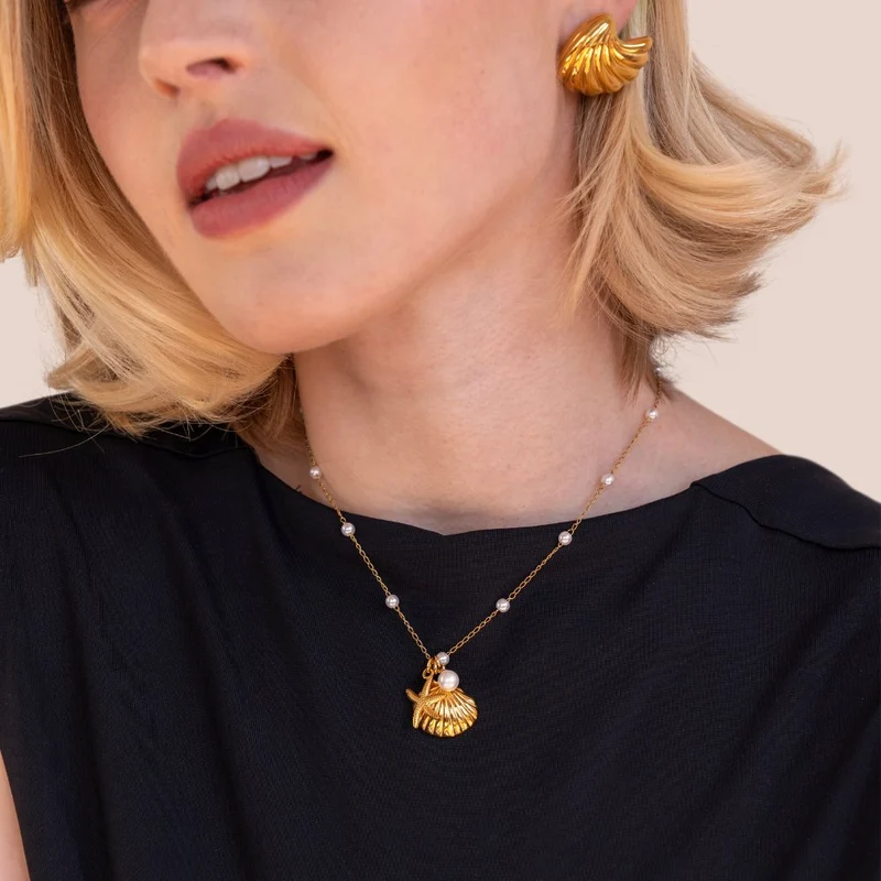 Aria Shell Charm Halskette