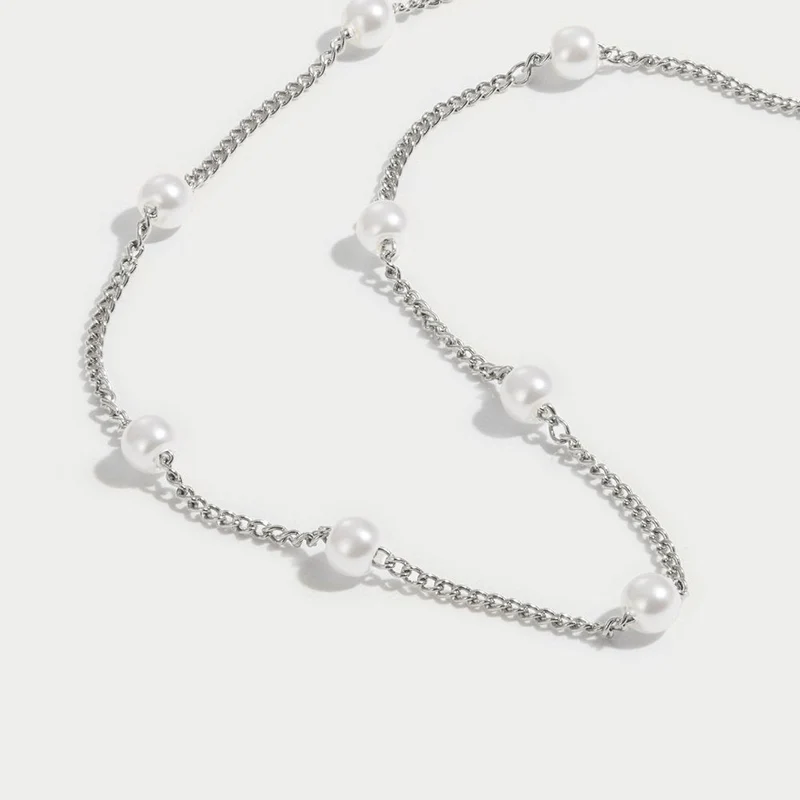 Nura Pearl 18K Silber Halskette