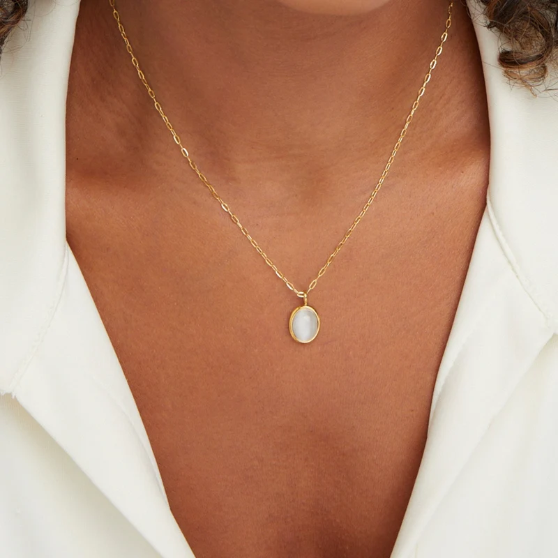 Weißes Opal-Halsband