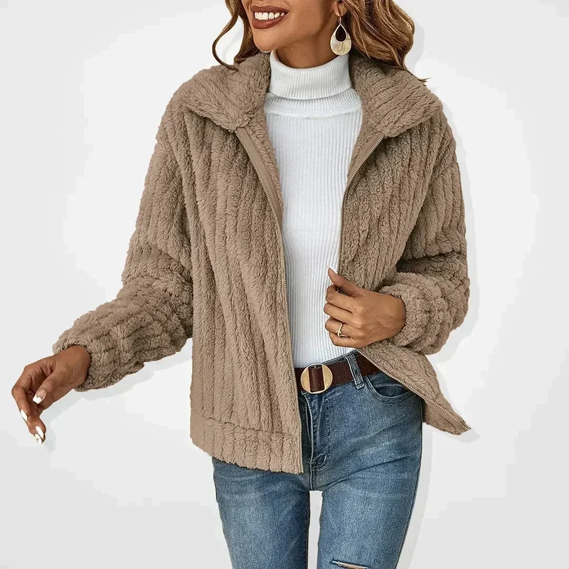 Klara | Lockere Damen Strickjacke für den Herbst