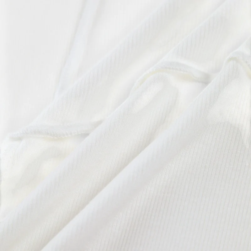 Clara – Geripptes Slim-Fit Langarmtop