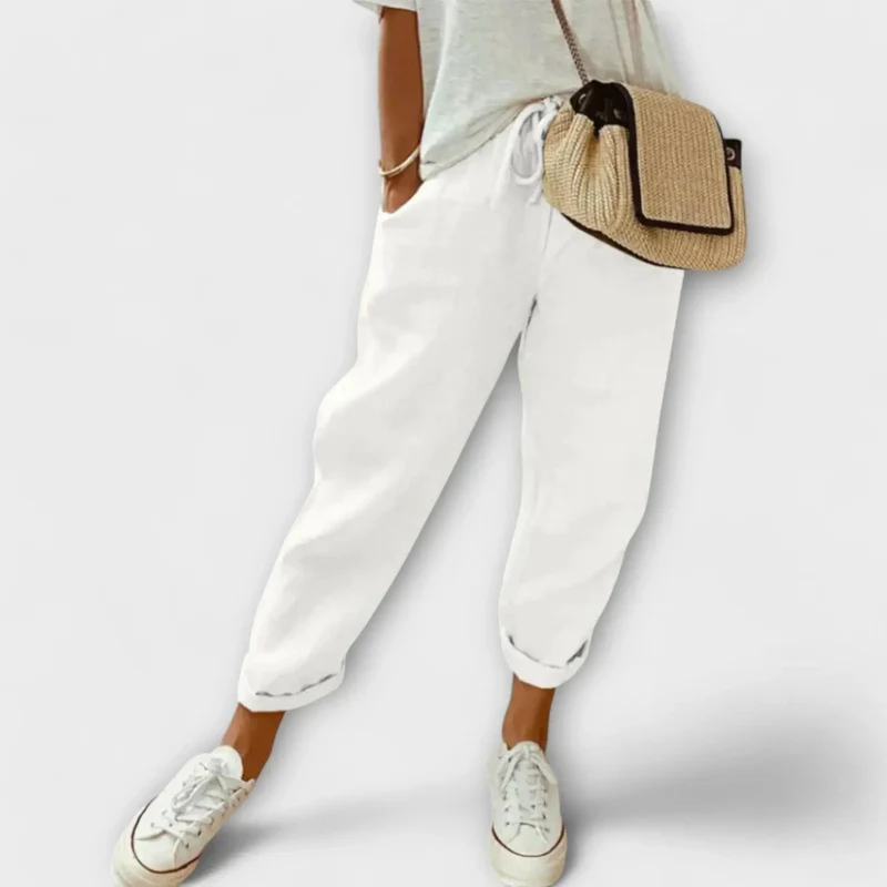 Benia – Luftige Freizeithose mit femininer Silhouette