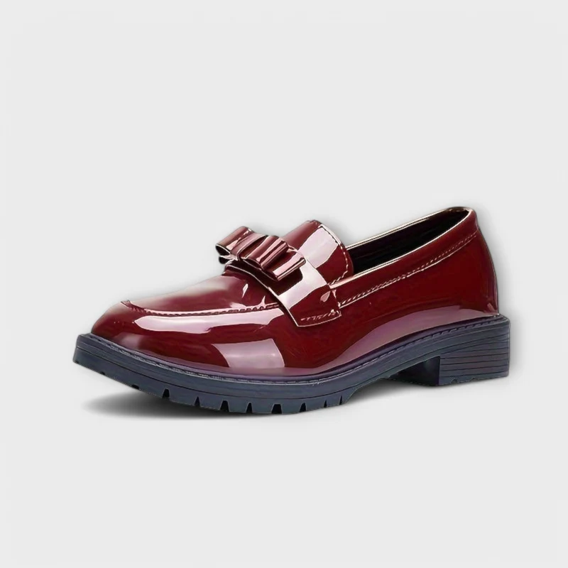 Camille – Lack-Loafer mit Schleifendetail und Profilsohle