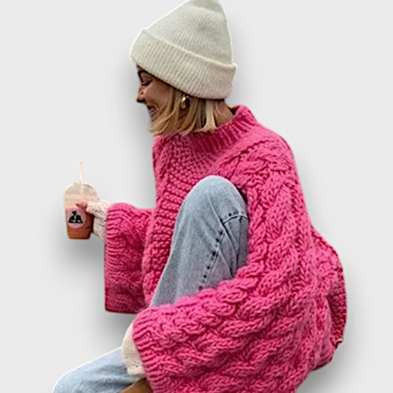 Knita – Grobstrickpullover mit Zopfmuster