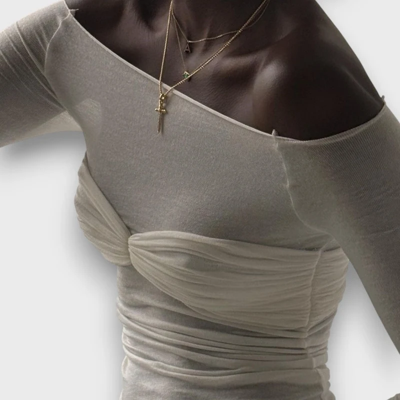 Glea – Transparenter Mesh-Top mit modernem Twist