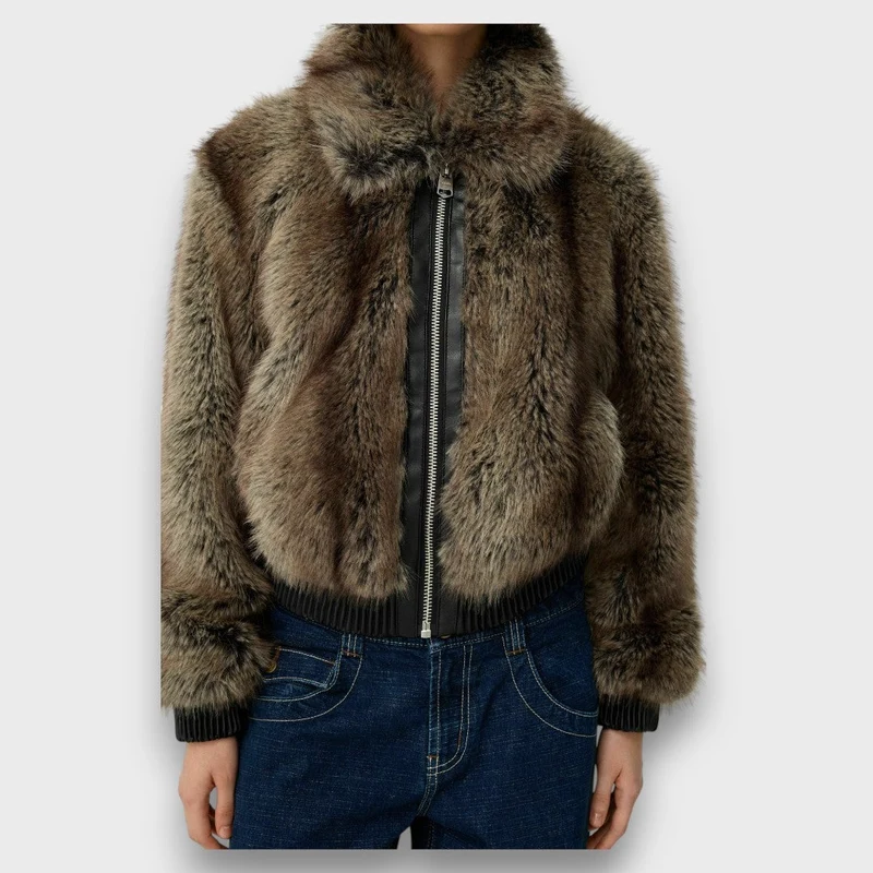 Amelia – Kurzjacke aus Faux Fur mit urbanem Chic