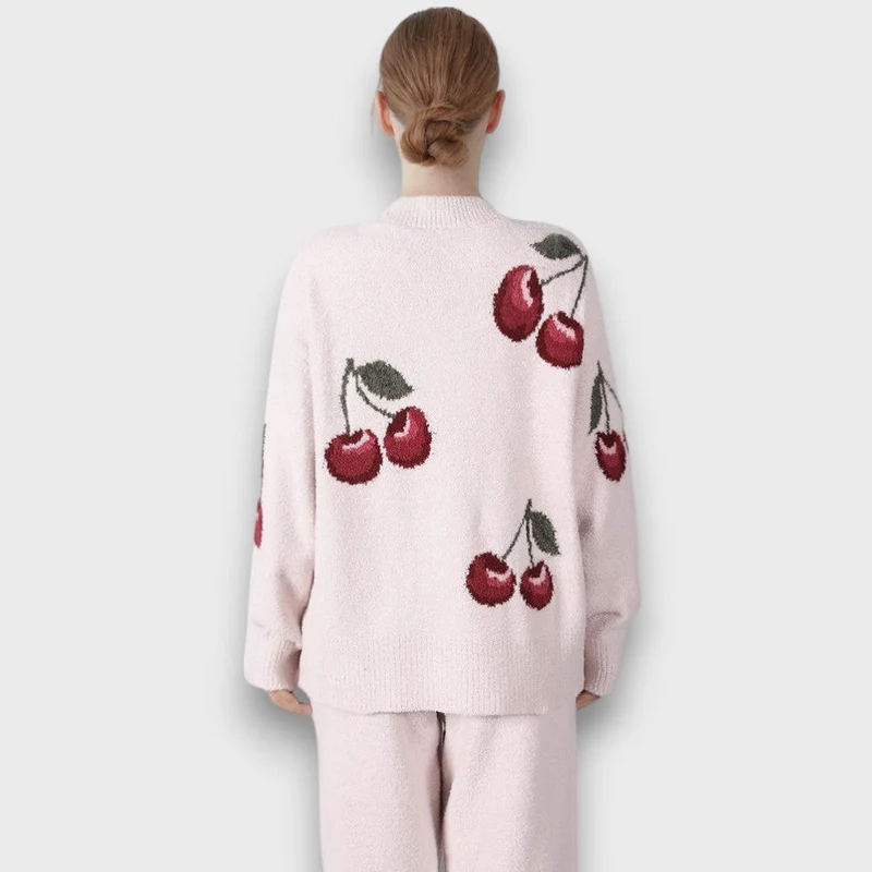 Cerisea – Flauschiger Pyjama mit Kirschmotiv