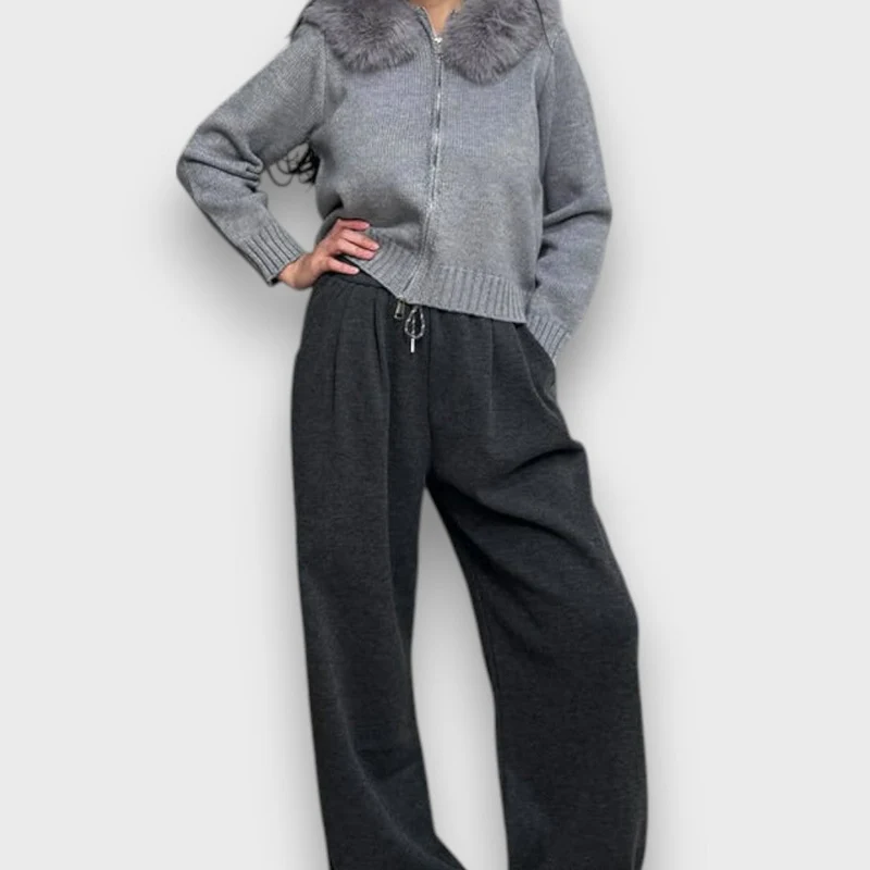 Alisanne – Strickjacke mit Reißverschluss und Faux-Fur-Kragen