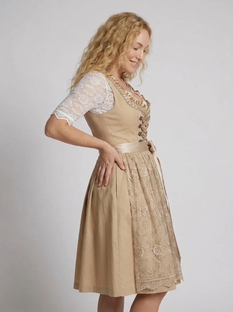 Hannah | Damen Dirndlkleid für Hochzeitsgäste im Herbst