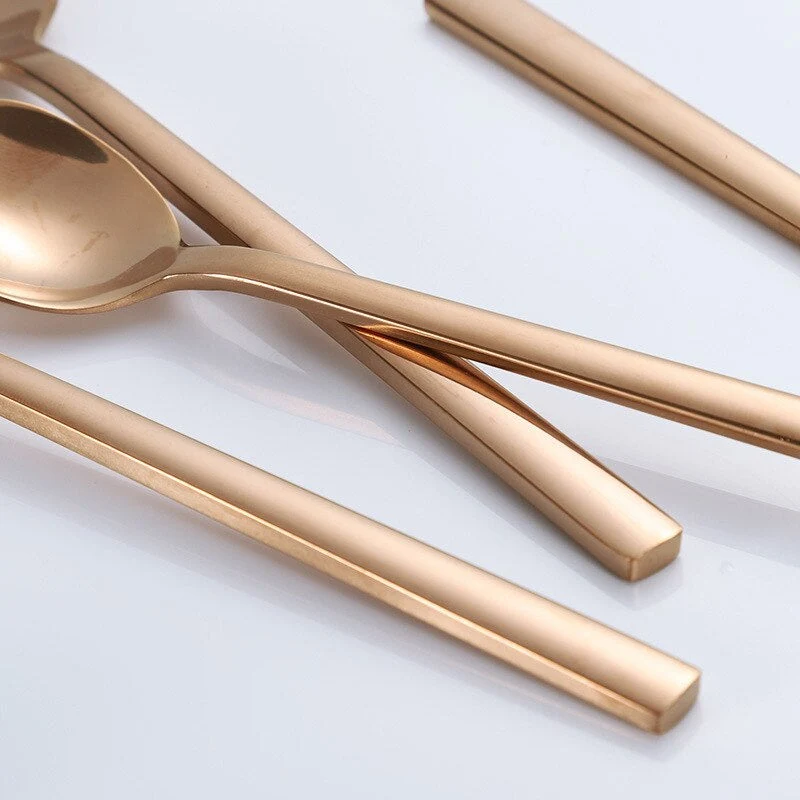 30-teiliges modernes Besteckset
