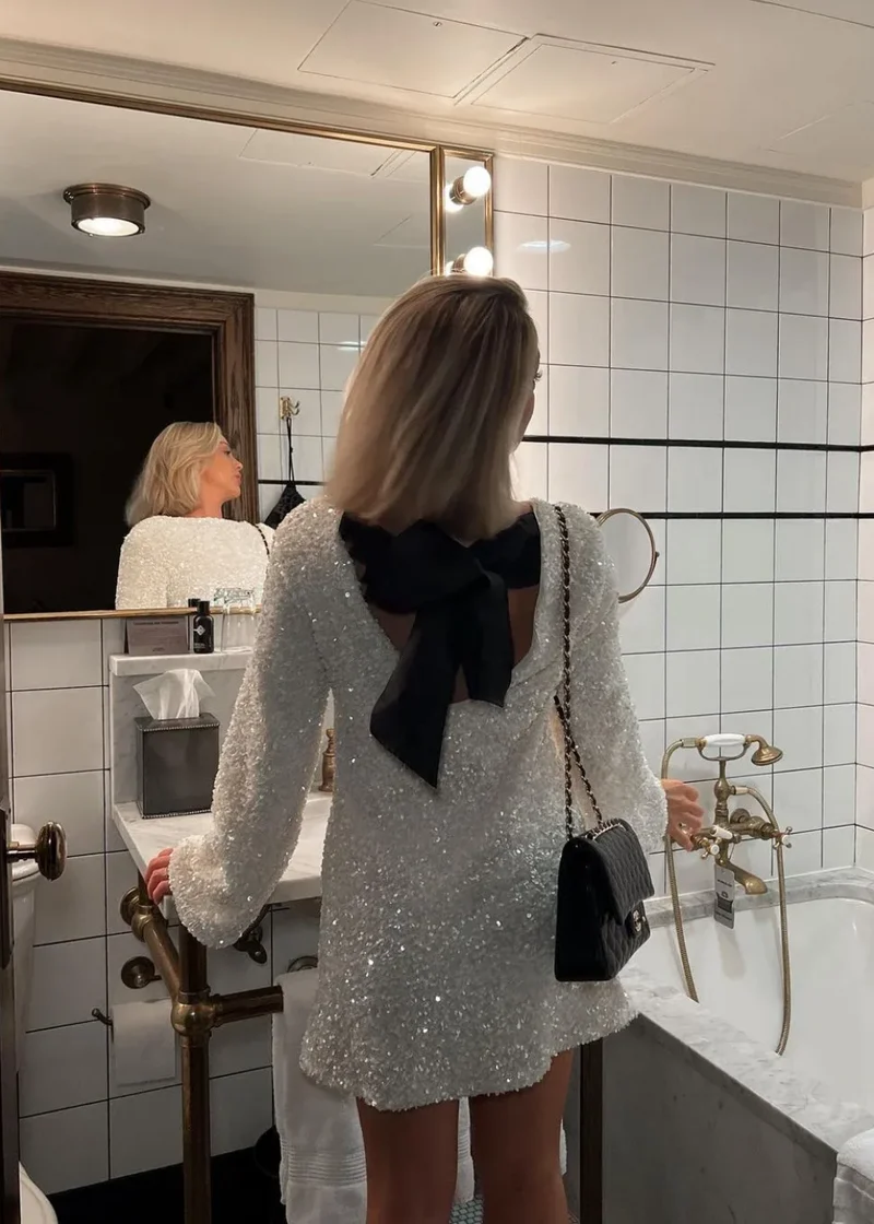 Chloe | Schleife Texturiertes Minikleid